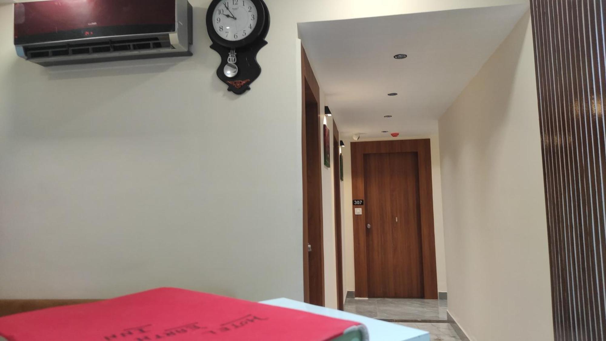 Hotel Earth Inn, Subhash Bridge, Rto Circle, Ahmedabad Exterior photo